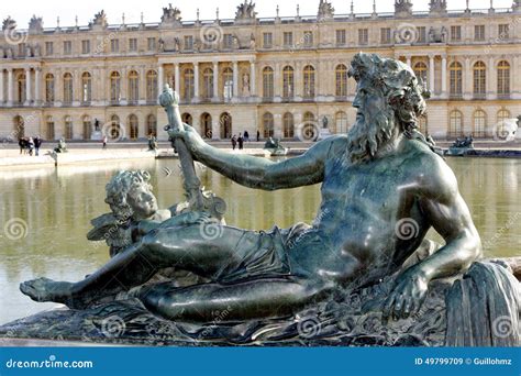 statua versace|versailles palace sculptures.